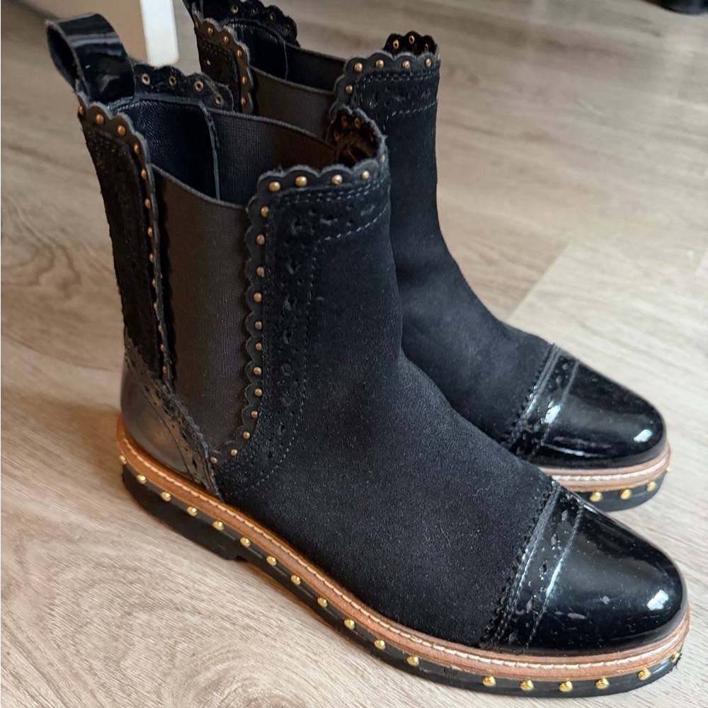 Free people women’s booties.
